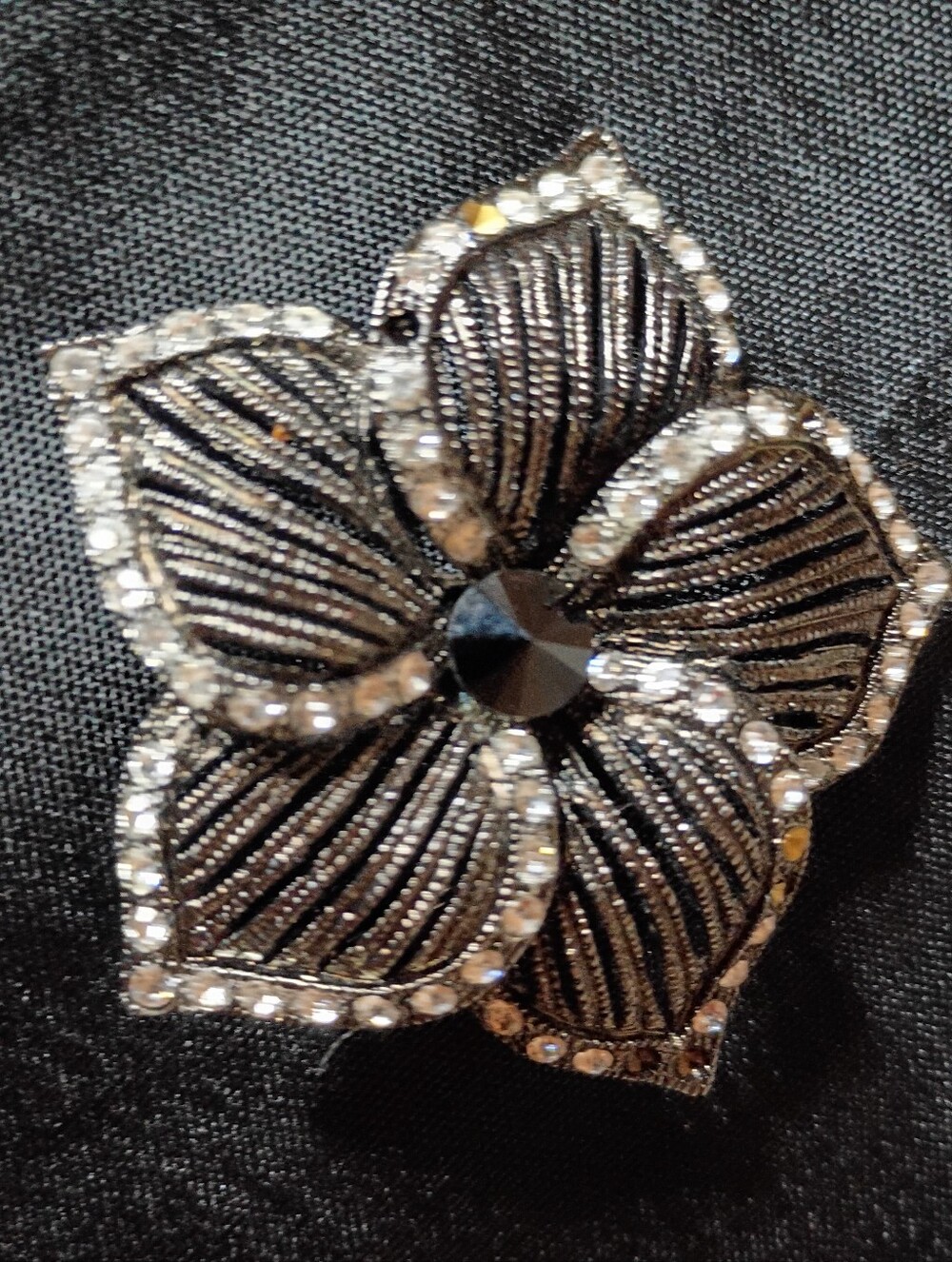 Source Unknown Black and Silver Floral Crystal Brooch